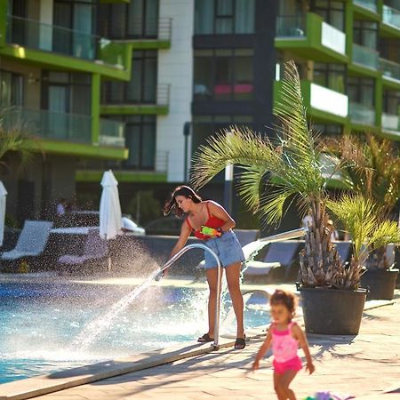 Melisea Aparthotel Pool & Spa Mamaia Nord ナボダリ エクステリア 写真