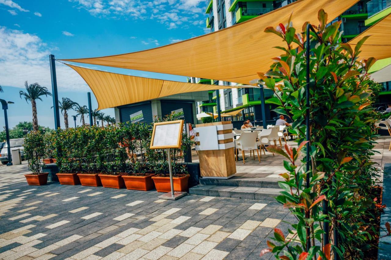 Melisea Aparthotel Pool & Spa Mamaia Nord ナボダリ エクステリア 写真