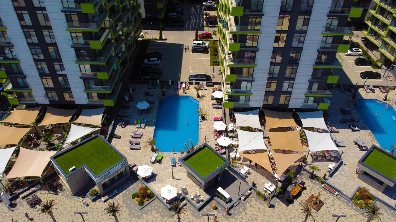Melisea Aparthotel Pool & Spa Mamaia Nord ナボダリ エクステリア 写真