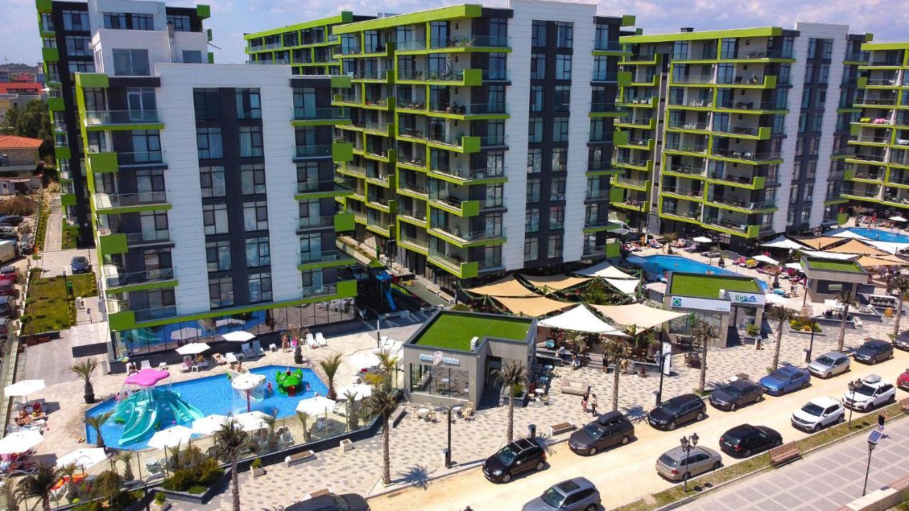 Melisea Aparthotel Pool & Spa Mamaia Nord ナボダリ エクステリア 写真